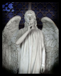 L__angelo_del_silenzio